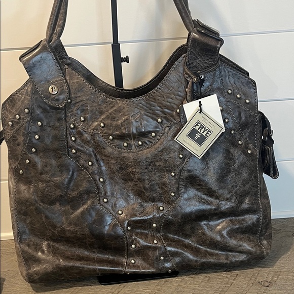 Vintage NWT Frye Elaine Studded Shoulder Bag. - Picture 4 of 11